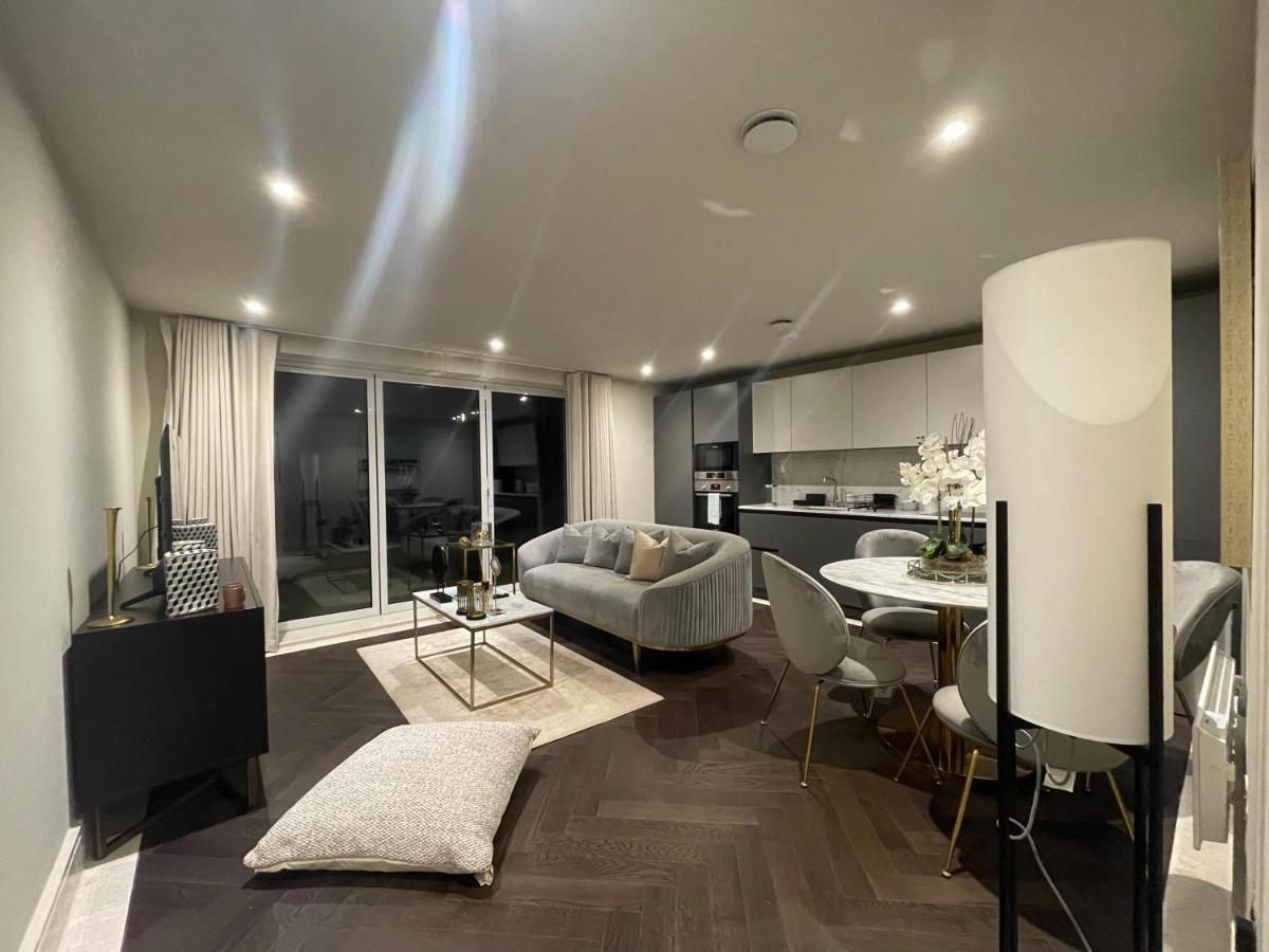 Sophisticated 1Br, 1 Ba Chigwell Designer Flat Chcl F2 Apartment Exterior photo